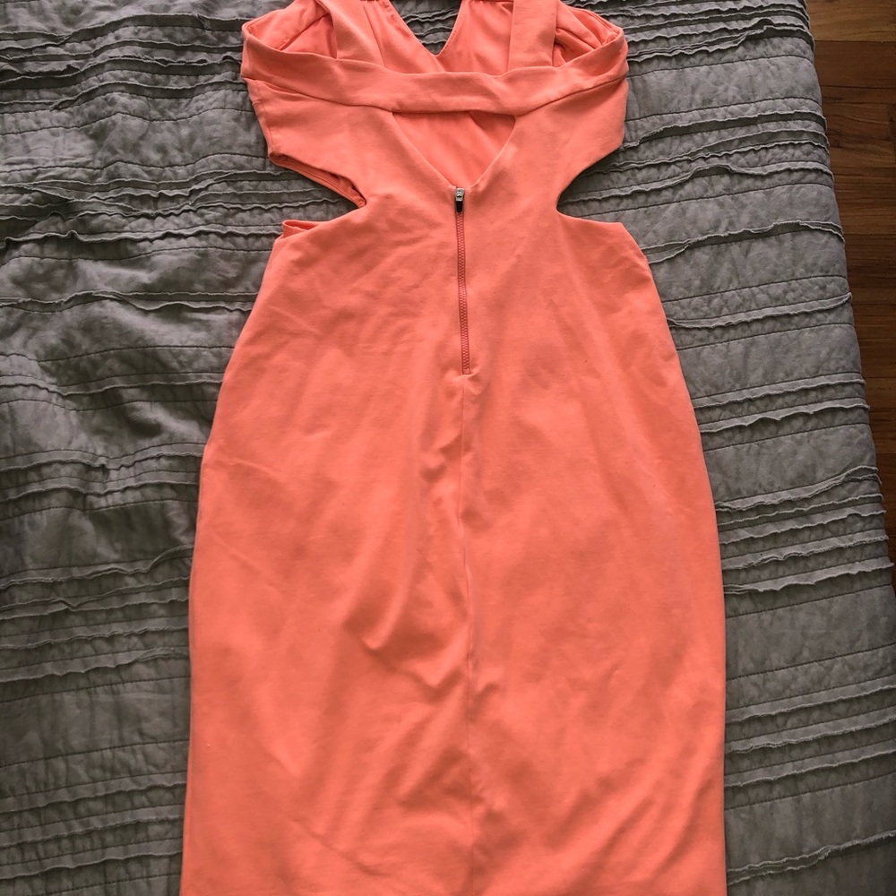 Coral BEBE cute summer dress